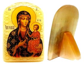 Икона из селенита с подставкой "Б. М. Ченстоховская" 