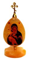 Икона из селенита яйцо на подставке с крестом "Б. М. Владимирская"