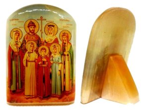 Икона из селенита с подставкой "Царская семья Романовых" 