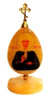 Икона из селенита яйцо на подставке с крестом"Матрона"