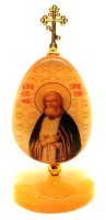Икона из селенита яйцо на подставке с крестом"Серафим Саровский"