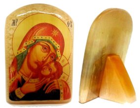 Икона из селенита "Икона Богородицы спасительница утопающих" 
