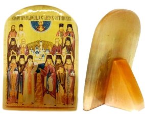 Икона из селенита с подставкой "Собор Преподобных Оптинских Старцев" 