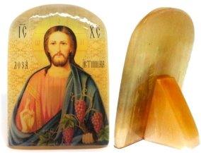 Икона из селенита с подставкой "Спаситель Иисус Христос Лоза Истинная" 